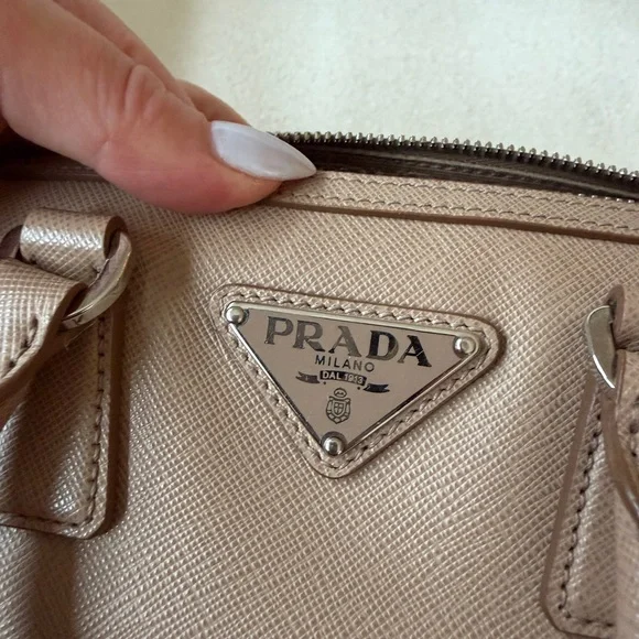 RARE Prada Saffiano leather top-handle bag cameo beige - Picture 12 of 13